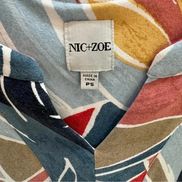 Women’s Bundle of 4 Petite Small Tops Nic+Zoe and Loft - Picture 4 of 16